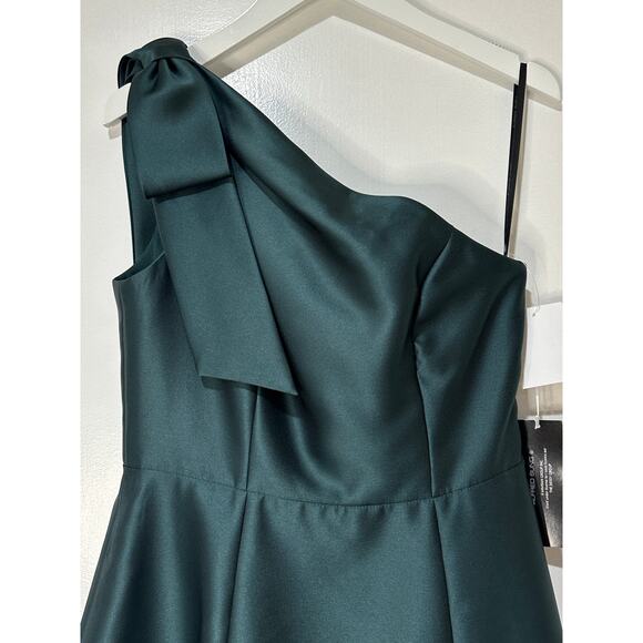 Alfred Sung One-Shoulder w/ Bow Gown Dress Evergreen Satin Size 6 R NWT Elegant - Picture 3 of 16